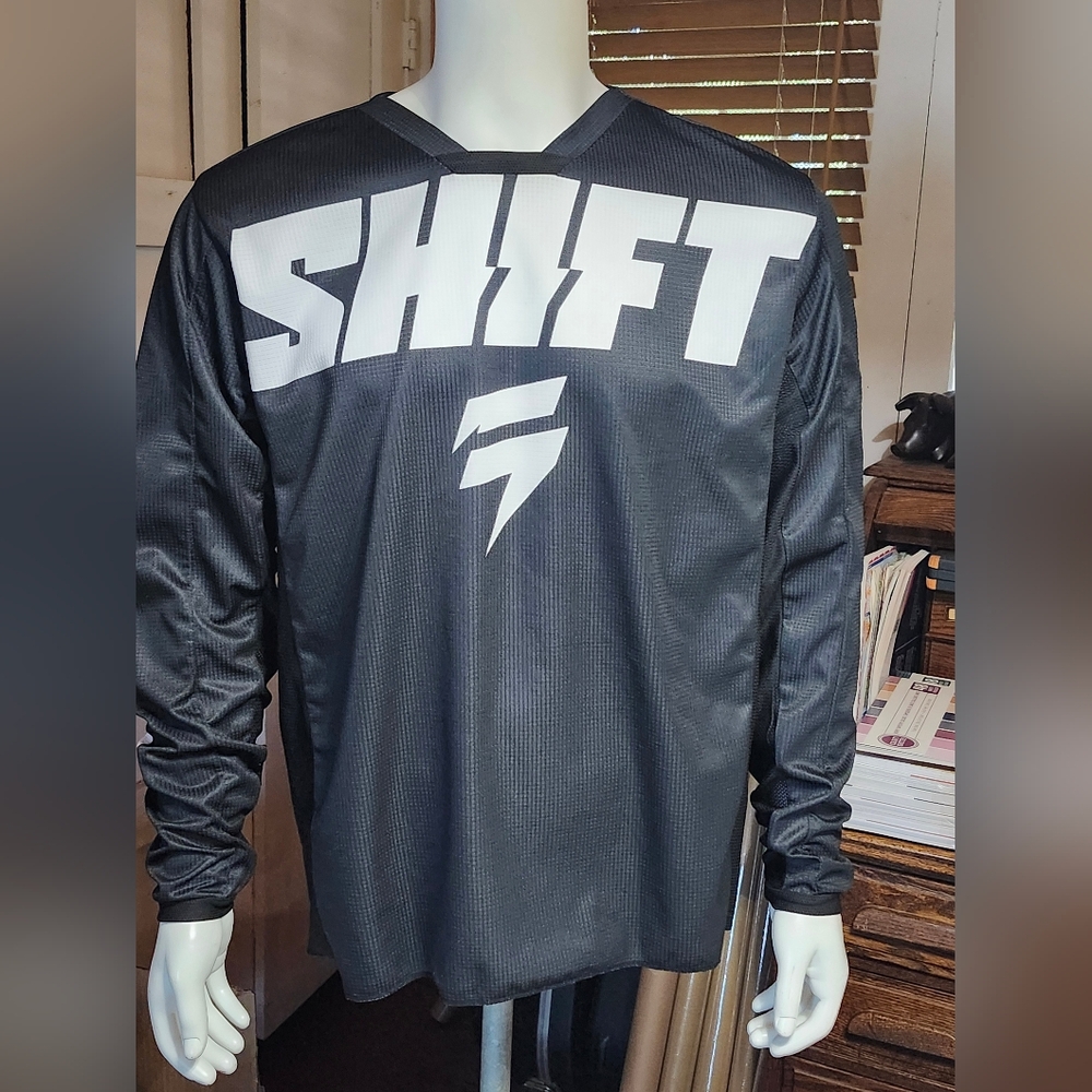 Shift Solid Black Long Sleeve Riding Jersey With Bold Lettering In Men's Size XL